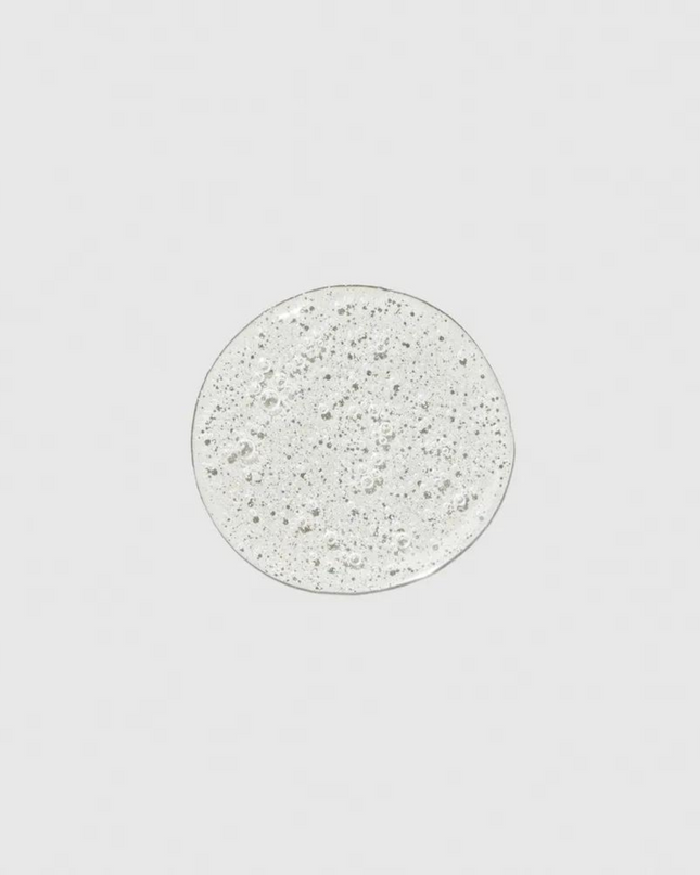 Heavy Hitter Deep Cleansing shampoo washes away dirt and product buildup, deep cleans without stripping natural oils and has a refreshing cedar and agave scent. It is ideal for normal to oily hair types.