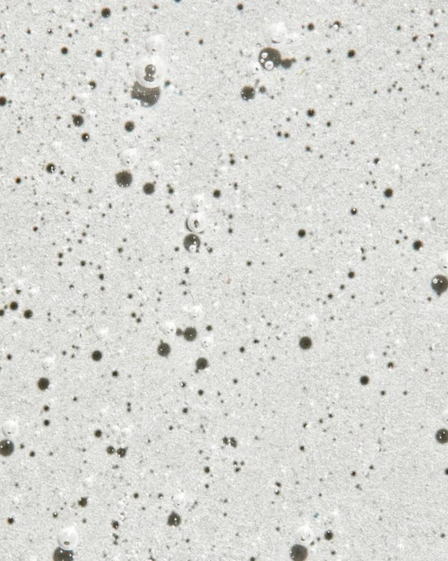 Heavy Hitter Deep Cleansing shampoo washes away dirt and product buildup, deep cleans without stripping natural oils and has a refreshing cedar and agave scent. It is ideal for normal to oily hair types.