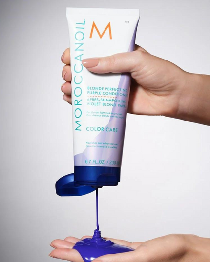 Fight brassiness in blonde, lightened brunette, and grey hair with this sulfate-free purple shampoo. Featuring deep violet pigments to counteract unwanted yellow and orange tones, this professional-strength tone-correcting shampoo helps you maintain your ideal hair color between salon appointments. The gentle formula cleanses without drying and contains ArganID™ to help repair hair from the inside out. Color-safe. Sulfate, phosphate, and paraben-free.