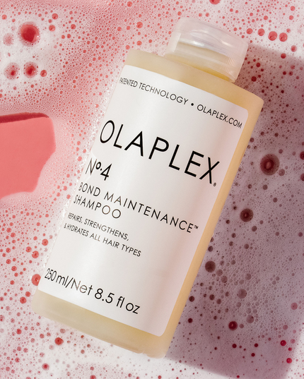 A highly moisturizing, reparative shampoo that leaves hair easy to manage, shiny and healthier with each use. N°4 is color-safe, sulfate-free, and proven to reduce breakage and strengthen all types of hair.