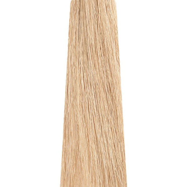 The Gloss Colour delivers beautiful color tones without modifying hair’s natural structure. This unique hair color treatment deposits color, increased shine, and improves the overall health of the hair.