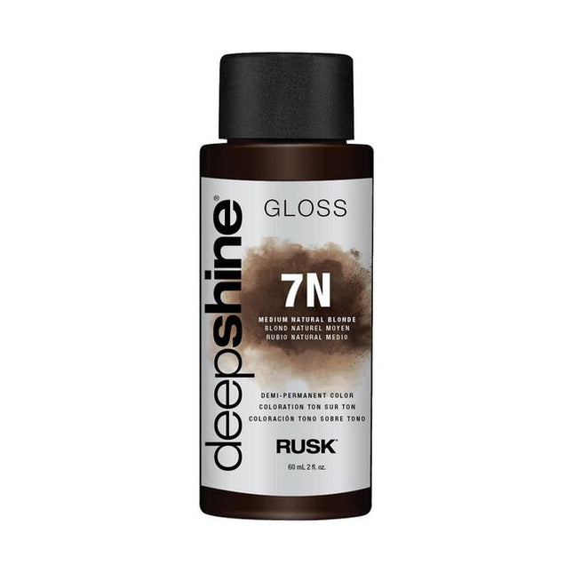 Rusk® Deepshine® Gloss is powered by state-of-the-art technology direct from Italy. Infused with a Conditioning Blend of Marine Extracts and Oleic Acid to deliver maximum softness, shine and combability.