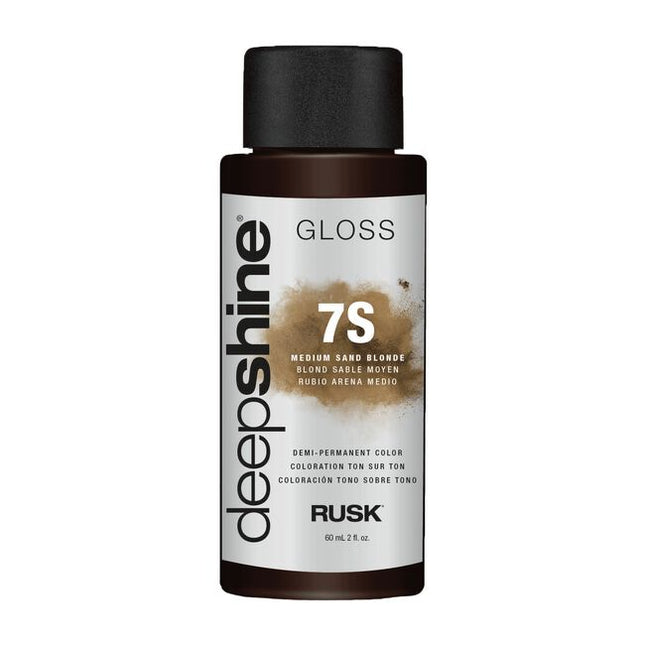 Rusk® Deepshine® Gloss is powered by state-of-the-art technology direct from Italy. Infused with a Conditioning Blend of Marine Extracts and Oleic Acid to deliver maximum softness, shine and combability.