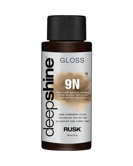 Rusk® Deepshine® Gloss is powered by state-of-the-art technology direct from Italy. Infused with a Conditioning Blend of Marine Extracts and Oleic Acid to deliver maximum softness, shine and combability.