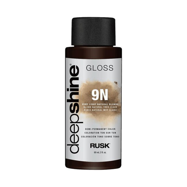 Rusk® Deepshine® Gloss is powered by state-of-the-art technology direct from Italy. Infused with a Conditioning Blend of Marine Extracts and Oleic Acid to deliver maximum softness, shine and combability.
