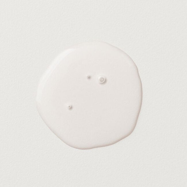 Get long-lasting hold, incredible shine and humidity resistance with this alcohol-free styling lotion that is specially formulated for thick, coarse, or harder to control hair and infused with protein to bring back elasticity, strength and, natural curl. Liquid Effects can be used as a foundational tool to get control of your hair.