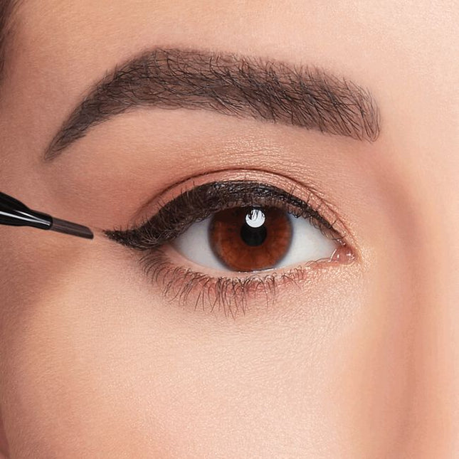 2-in-1 Eyeliner: Both an adhesive and an eyeliner for luxe looks on the go.