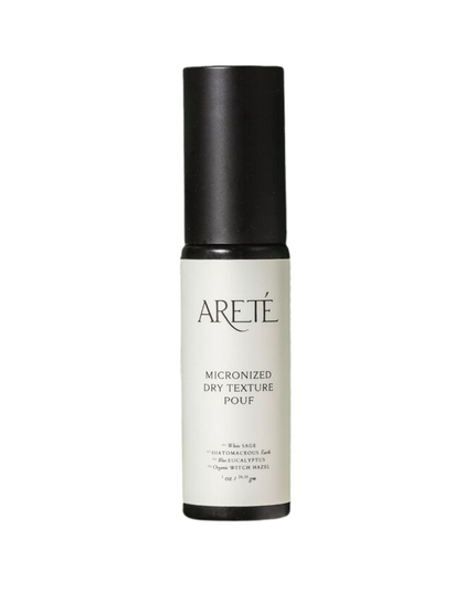Herbaceous, purifying, and impossibly weightless, ARETÉ’s Micronized Dry Texture Pouf is a modern ritual powder designed to volumize, texturize, refresh, and rebalance the scalp in a single transformative gesture.