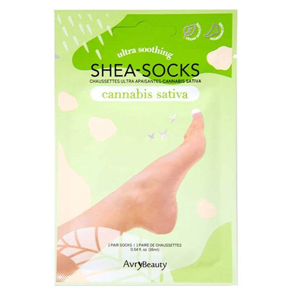 Shea Butter pedicure socks calm skin and deliver intensive moisture to keep skin soft, nourished and hydrated. A simple add-on to your pedicure service while working on the nails, with no extra time.
