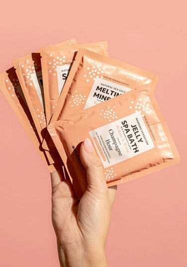 Cheers to the best spa pedicure! Your clients’ feet will fall in love with our Total Gel-Ohh! Pedi Spa Set. This all-in-one, 5-step pedicure kit includes a jelly spa bath, melting mineral, sugar scrub, cream mask, and massage cream to give them a luxurious spa experience like no other.