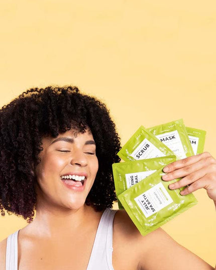 Your clients’ feet will fall in love with our Total Gel-Ohh! Pedi Spa Set. This all-in-one, 5-step pedicure kit includes a jelly spa bath, melting mineral, sugar scrub, cream mask, and massage cream to give them a luxurious spa experience like no other.