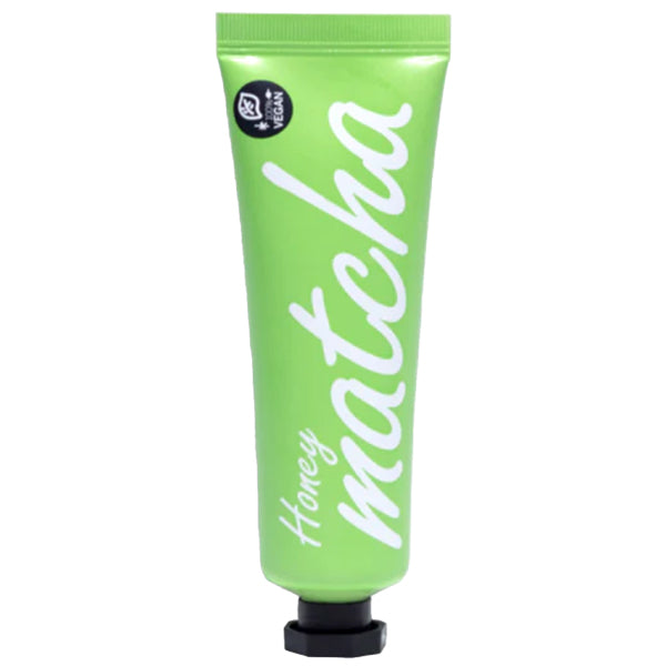 This fast-absorbing, vegan formula leaves skin smooth and nourished, free from greasy residue. Infused with shea butter and natural extracts, it deeply hydrates even the driest skin.