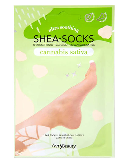 Shea Butter pedicure socks calm skin and deliver intensive moisture to keep skin soft, nourished and hydrated. A simple add-on to your pedicure service while working on the nails, with no extra time.