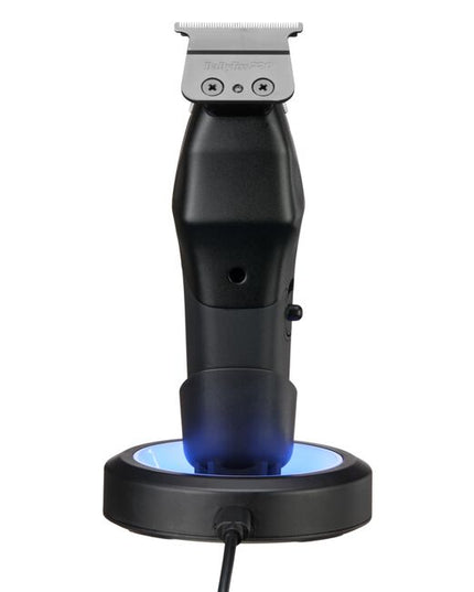 The BaBylissPRO Dual Coil Trimmer is built for barbers who demand high performance: crisp detailing, sharp lines, and consistent power. Powered by a linear dual-coil motor system, it delivers concentrated cutting power for precision work, helping you create clean outlines, edging, and detailed finishing with confidence.