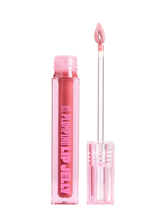 Give your lips that just-kissed feeling with just one swipe. Our lip jelly plumps your lips by hydrating the inner and outer layers of your lip, with powerful ingredients like Hyaluronic Acid and Vitamin E. It has a never-sticky feel that immediately cools, plumps, and hydrates lips with a tingly sensation so you can feel it working.