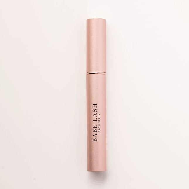 Get brows that look thicker and bolder with this castor oil, vitamin, and antioxidant-infused serum. Ideal for brows that are thin, over-plucked, or just need a little WOW. Protects against excess fallout caused by environmental stressors like makeup removal and styling products.