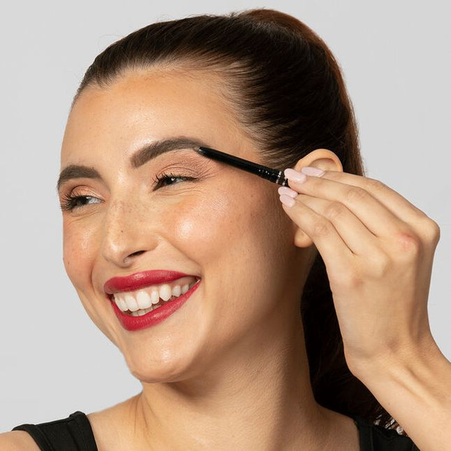 Shape &amp; fill brows with ease using the Universal Brow Pencil’s buildable, pomade formula &amp; smooth, zero-tug application.