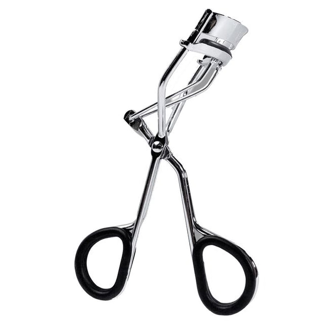 Lifted lashes, made comfortable. The Forever Lash Curler is designed to deliver long-lasting lift with comfort in mind. Featuring a unique grip, it gently holds lashes in place, helping lift and curl without pulling, pinching, or discomfort. Perfect for everyday use, this pro-inspired curler creates a smooth, natural curl that opens up the eyes and enhances the look of your lashes—whether worn alone or paired with mascara."