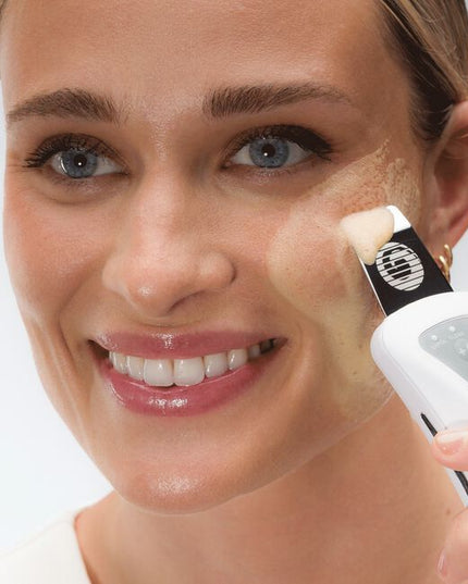 Built for beauty and designed to perform, the bt-micro fusion combines sublime detailing, durable alloy construction, and perfect balance, making it ideal for all skin care regimens.