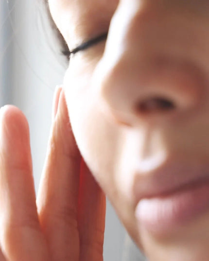 An all-in-one youth serum that empowers skin to resist the signs of aging, formulated with gold-standard age fighters at clinical levels (retinol, peptides, vitamin E and Coenzyme Q10), plus the next generation of natural youth-supporters (watermelon, apple, lentil and fermented pumpkin) for instant results and long-term improvement with continued use.