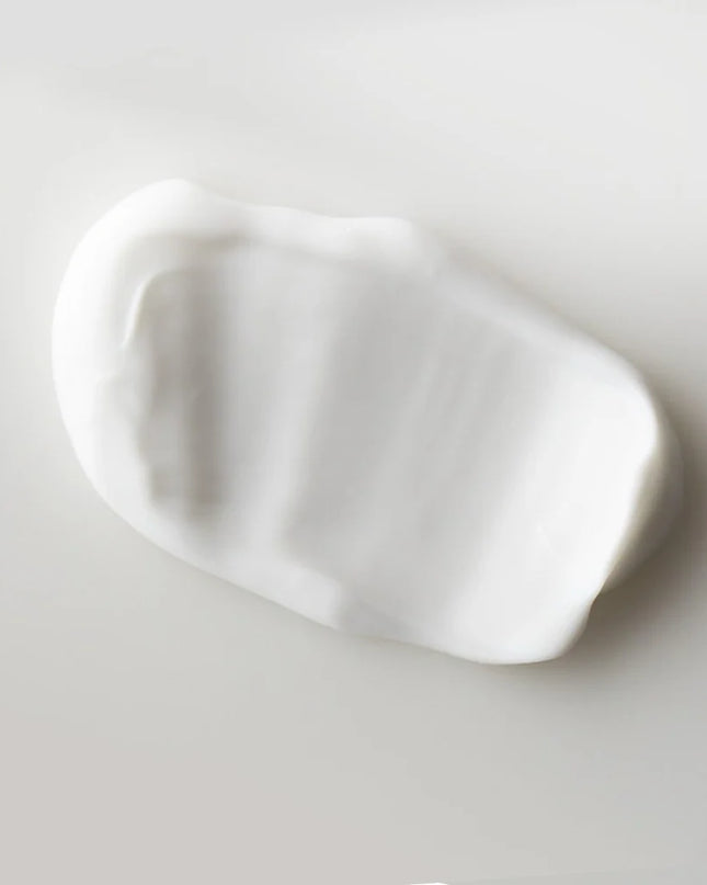 Emollient creme moisturizer for dry skin improves the look of lines with lubricating hydrators.