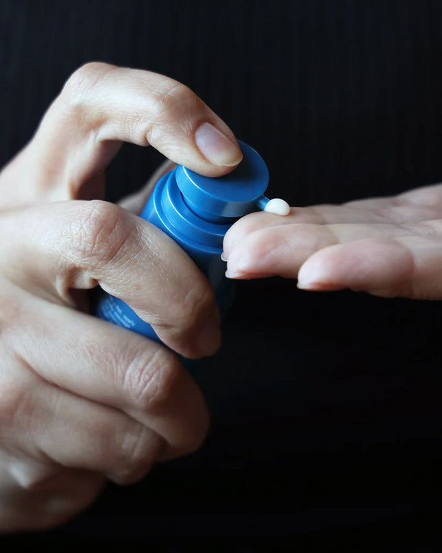 A precision hyperpigmentation treatment with 3% niacinamide + 10% vitamin C.