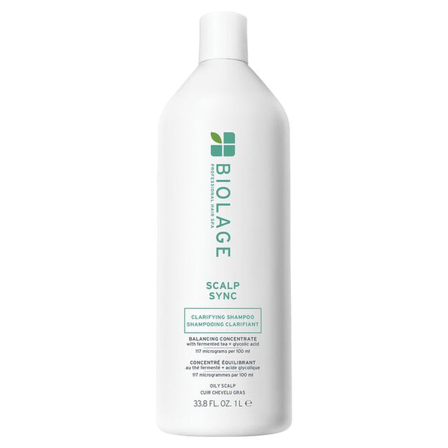Scalp Sync Clarifying Shampoo for Oily Scalp is a deep yet gentle cleansing shampoo specifically formulated to address the needs of an oily scalp. Micro-dosed with a concentrate of a fermented tea blend and filtered glycolic acid, this shampoo effectively removes up to 100% of residue, buildup, and excess sebum from the scalp. It helps balance scalp moisture levels, enhancing volume and lift for hair that feels softer, shinier, and revitalized.