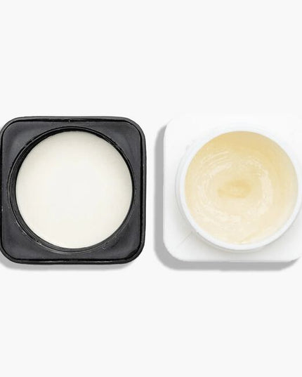 The Adhesive Cream Remover was made for easy, mess-free removal without compromising comfort. The rich, creamy texture stays exactly where you apply it - no drips, no stinging, zero stress. This pro-favorite formula dissolves adhesive quickly and gently so you can get back to what you do best: creating flawless lash sets. It’s a must-have when it’s time to start fresh.