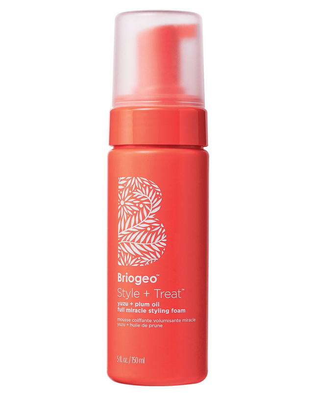 A versatile, multitasking styling foam for the perfect bouncy blowout, touchable curl definition, or a textured lived-in look.