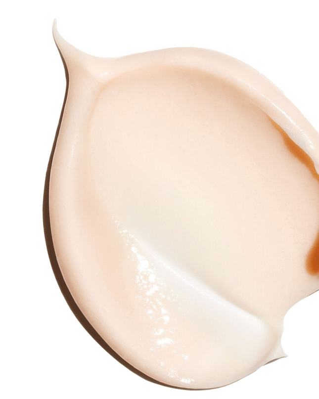 A nutrient-rich, smoothie-inspired conditioner that helps balance oil production.