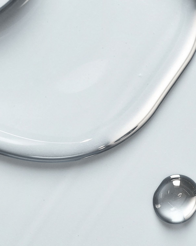 A scalp exfoliating pre-wash treatment that gently eliminates product buildup and dry shampoo scalp congestion for a more effective cleanse.