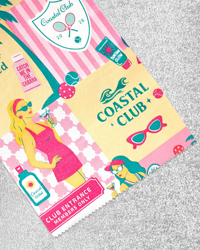 Say hello to Coastal Club, where every highlight is members only and your glow is always on the list. Think cabana vibes, tennis court chic, and sun drenched cocktails with the girls, this foil is all about effortless glam with pro level performance. From bold blondes to sun kissed highlights, every application feels like a poolside cocktail, effortless, elevated, and just the right amount of glam.