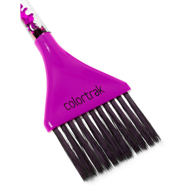 Bring sparkle & shimmer to your station with a brush that blends performance and style. Feather bristles deliver a light, seamless touch for highlights, color melting, and balayage, while the glitter-filled handle glistens and flows as you work.