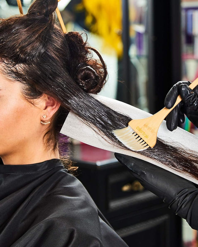 The Colortrak Organic Bamboo Paint Brush speeds up your application time and is perfect for hair painting and blending. The brush is made from bamboo, a renewable, sustainable natural resource instead of plastic.