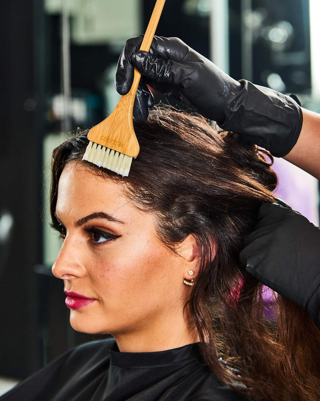 The Colortrak Organic Bamboo Paint Brush speeds up your application time and is perfect for hair painting and blending. The brush is made from bamboo, a renewable, sustainable natural resource instead of plastic.