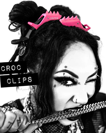 These aren't ordinary clips - they're a statement piece. This 4 pack of spikey jumbo croc clips is sure to grab all the attention, keeping your strands up with some extra bite.