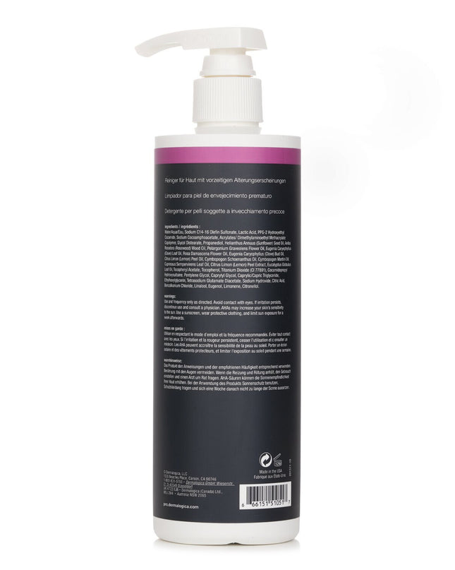 An exfoliating cleanser with dual-action benefits. Formulated with highly active lactic acid.