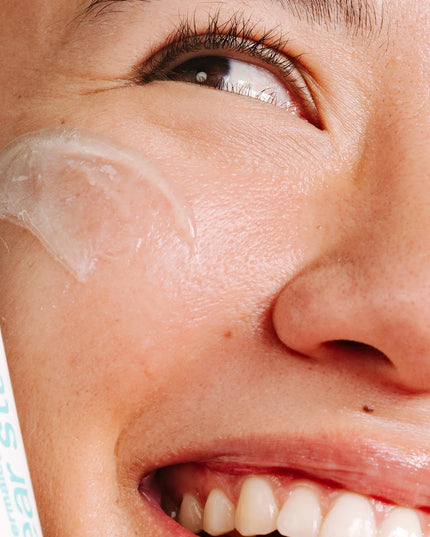 Behold, your 3-step regimen to clearer skin. Featuring our best-selling favorites, the Breakout Clearing Kit includes everything you need to cleanse, treat breakouts, and hydrate skin. Formulated with powerful (yet gentle!) ingredients like salicylic acid, tea tree oil, niacinamide, and hyaluronic acid. Your breakouts don’t stand a fighting chance. (Sounds dramatic, but like… it’s true.) With travel-friendly sizes, you can get that glow whether you’re at home or on-the-go.