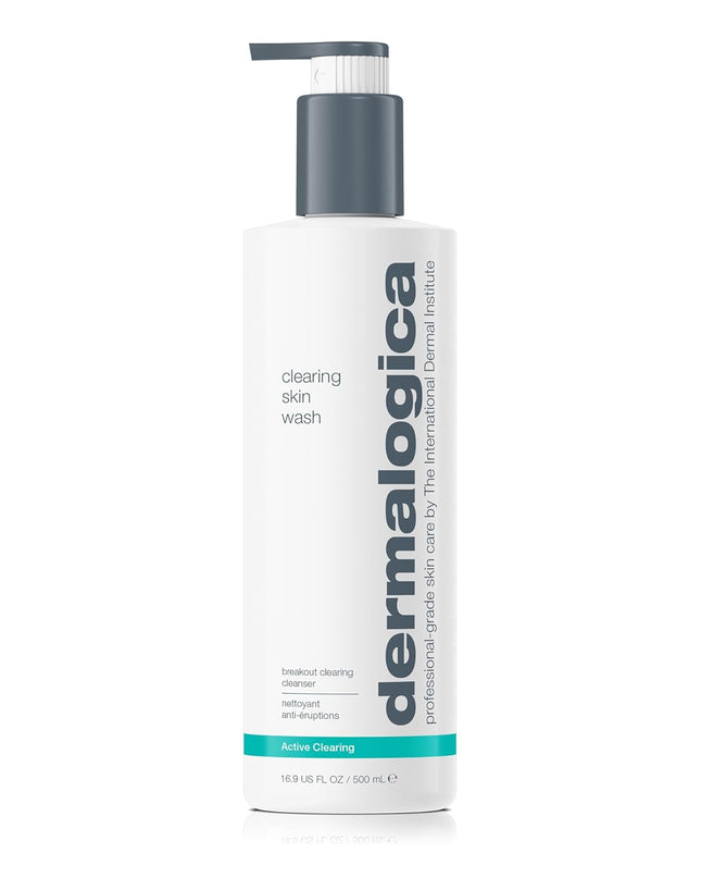 This non-irritating, naturally-foaming cleanser helps clear skin and reduce visible skin aging.