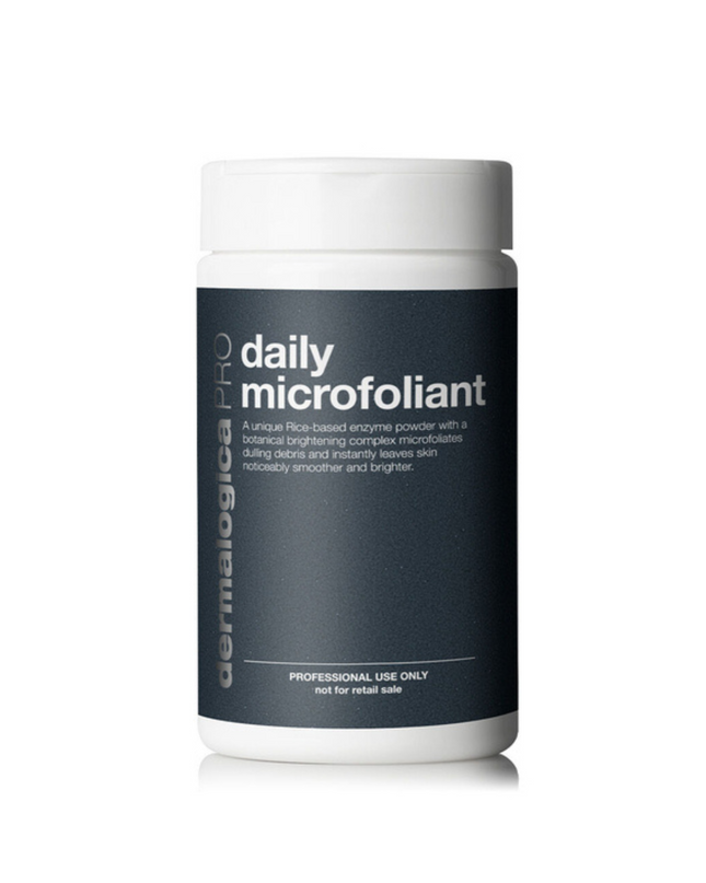 Daily Microfoliant® is Dermalogica's iconic brightening, smoothing powder exfoliant. This rice-based formula polishes dull skin, leaving it instantly smoother and brighter.