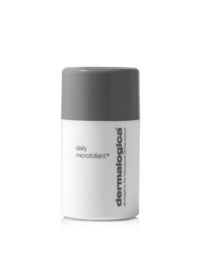 Daily Microfoliant® is Dermalogica's iconic brightening, smoothing powder exfoliant. This rice-based formula polishes dull skin, leaving it instantly smoother and brighter.