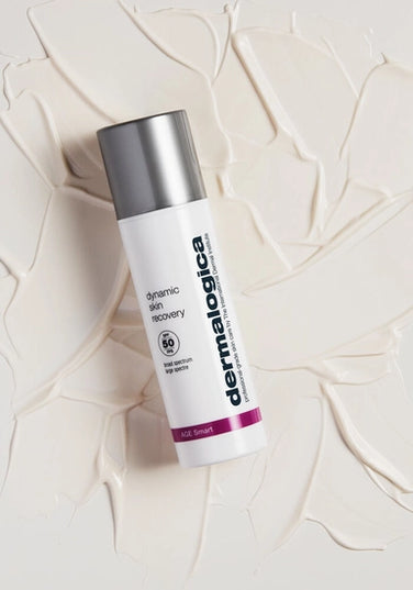 A 3-in-1 daily moisturizer that visibly firms, hydrates skin and protects with Broad Spectrum SPF50.