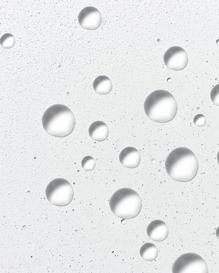 Saturate skin with hydration and lock in moisture to help it bounce back: long-lasting hydrating Hyaluronic Acid and ceramide mist helps to smooth fine lines and strengthen skin’s barrier.