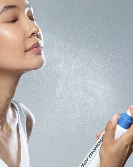 Saturate skin with hydration and lock in moisture to help it bounce back: long-lasting hydrating Hyaluronic Acid and ceramide mist helps to smooth fine lines and strengthen skin’s barrier.