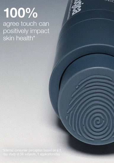 Neuroscience-powered sculpting oil.
Nourishing face serum combines neurotechnology and a biomimetic botanical blend to help visibly restore facial symmetry for a more sculpted appearance.