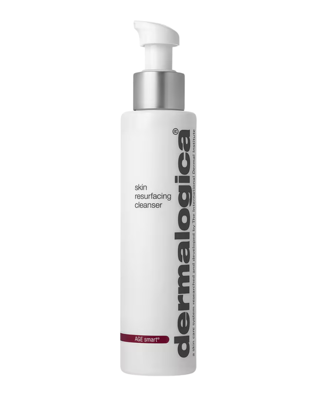 Dual-action exfoliating cleanser helps retexturize aging skin.