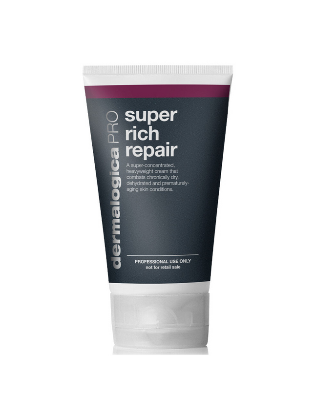 Super Rich Repair is a rich anti-aging moisturizer, ideal for prematurely-aging skin.
This super-concentrated cream acts as a protective salve to combat chronic dryness and dehydration while addressing visible signs of aging.