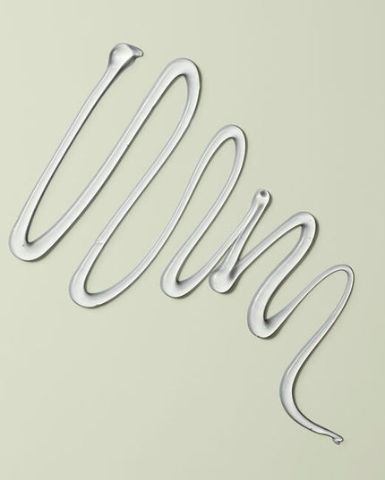 New for ultimate Curl Flexibility. Our formulas are dermatologist co-developed, backed by science and stylist approved. Definition without the crunch. This non-flaking formula with a curl-locking blend provides a non-sticky curl cast that enhances shape, fights frizz, and amplifies shine and bounce.