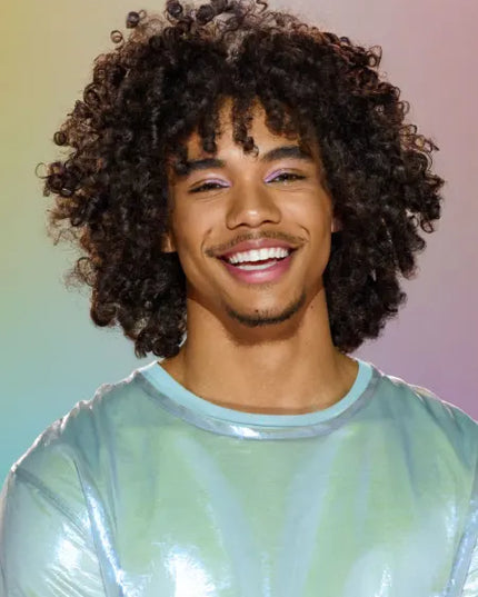 New for ultimate Curl Flexibility. Our formulas are dermatologist co-developed, backed by science and stylist approved. Definition without the crunch. This non-flaking formula with a curl-locking blend provides a non-sticky curl cast that enhances shape, fights frizz, and amplifies shine and bounce.