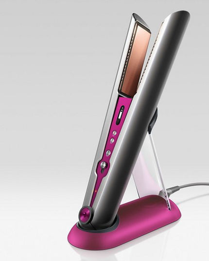 Enhanced styling. Half the damage.¹ Cord-free.

Engineered to create a range of styles. Automatically regulates temperature 100 times per second.